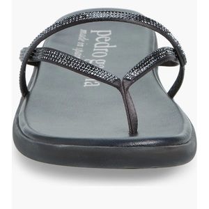 Pedro Garcia Poppy Crystal flip flops. NWOT